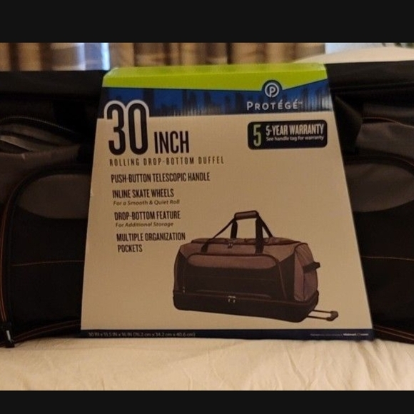 Protege 30in Rolling Drop-Bottom Duffel Bag, Black and Grey - Picture 1 of 6